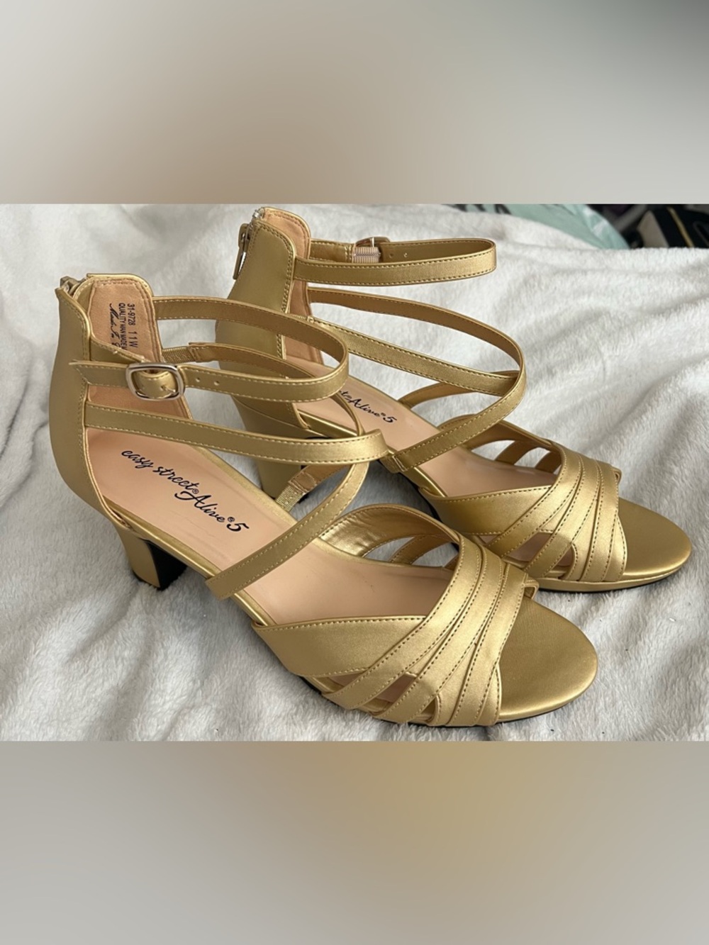 NWT easy street Alive 5 Gold Satin “Crissa” Strappy Heels - Size 11W